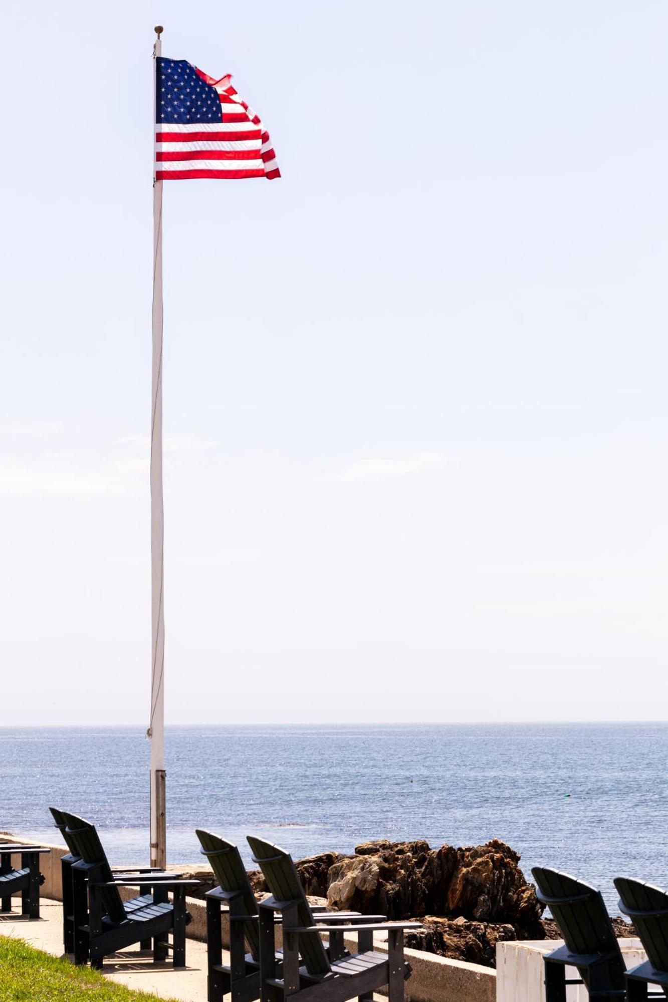 Bluebird Ocean Point Inn Extérieur photo