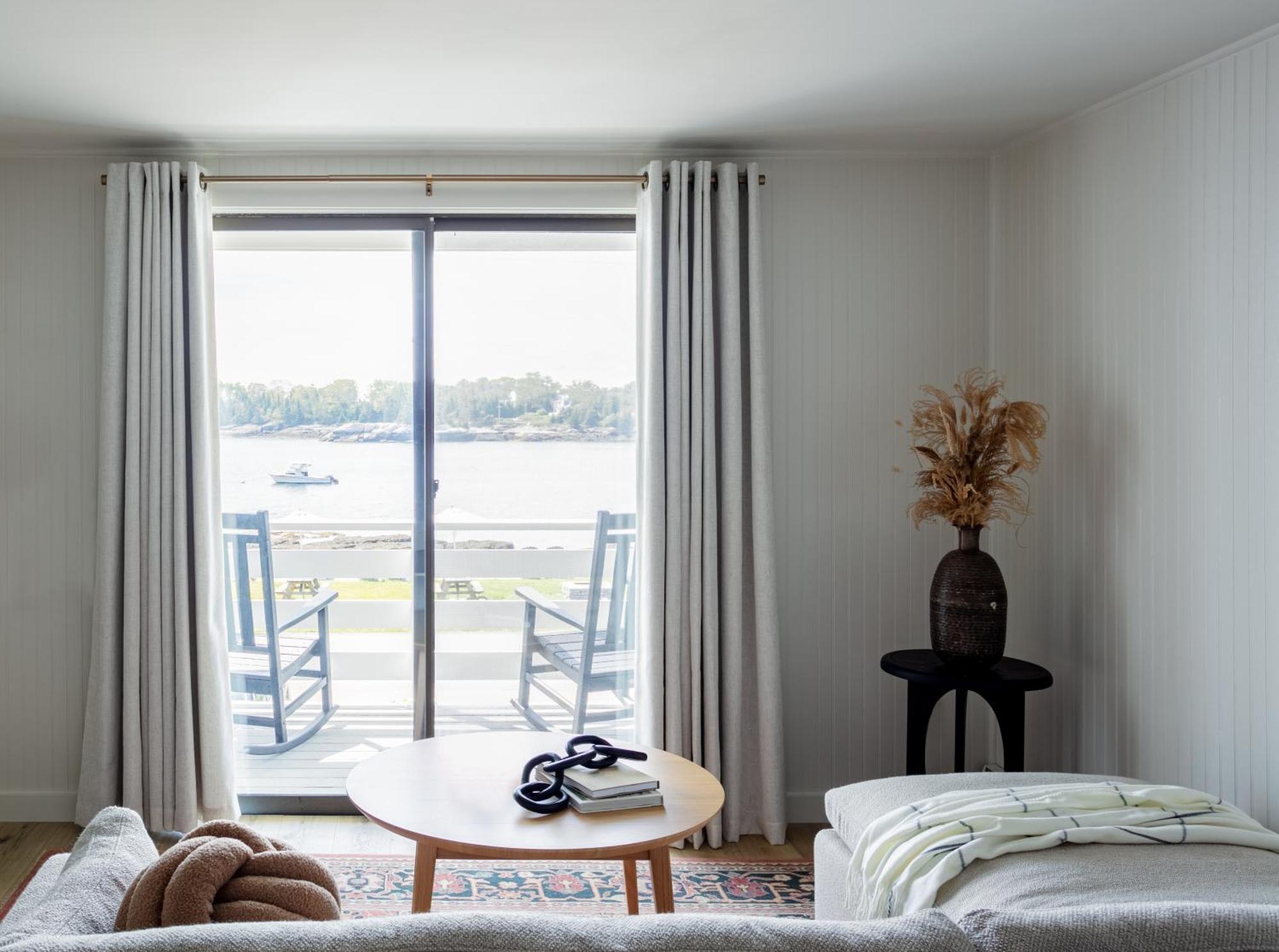 Bluebird Ocean Point Inn Extérieur photo